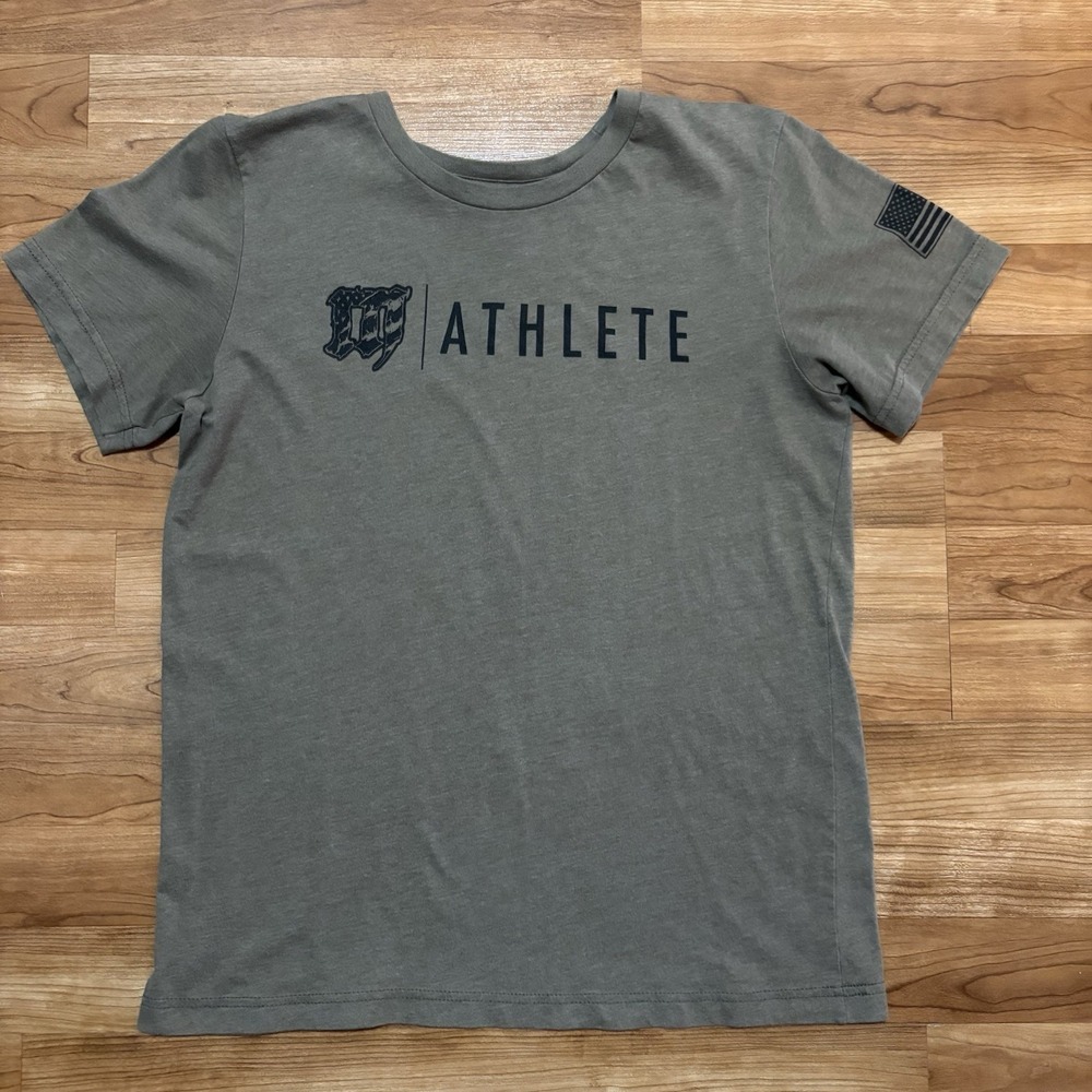 Mayhem‎ Athlete T-Shirt Men's Medium Green Graphic Logo Round Neck Pullover